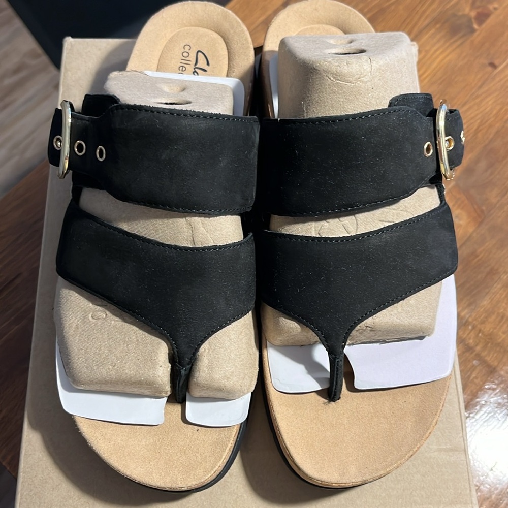 NIB Clarks Reileigh Park Nubuck Leather Thong Sandals Black Size 10 - Picture 2 of 9